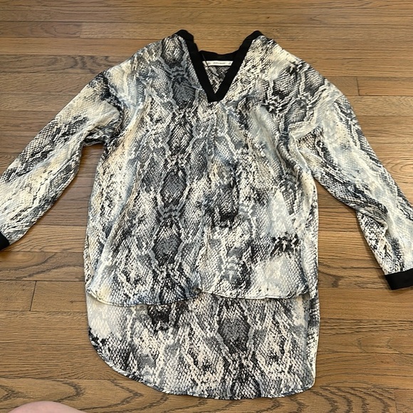Zara Women’s Snakeskin Blouse - Size Small - Picture 1 of 3